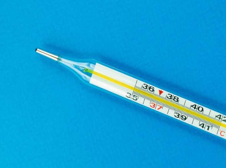 thermometer lagnat picture